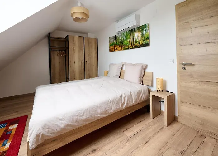 Le Pommier - Appt Avec Jardin Partage Puberg